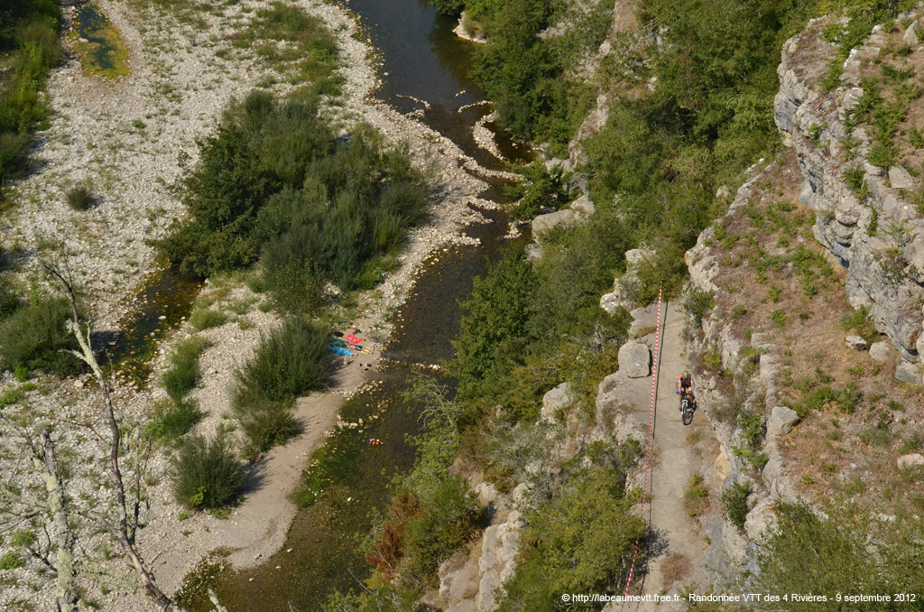20120909_i25