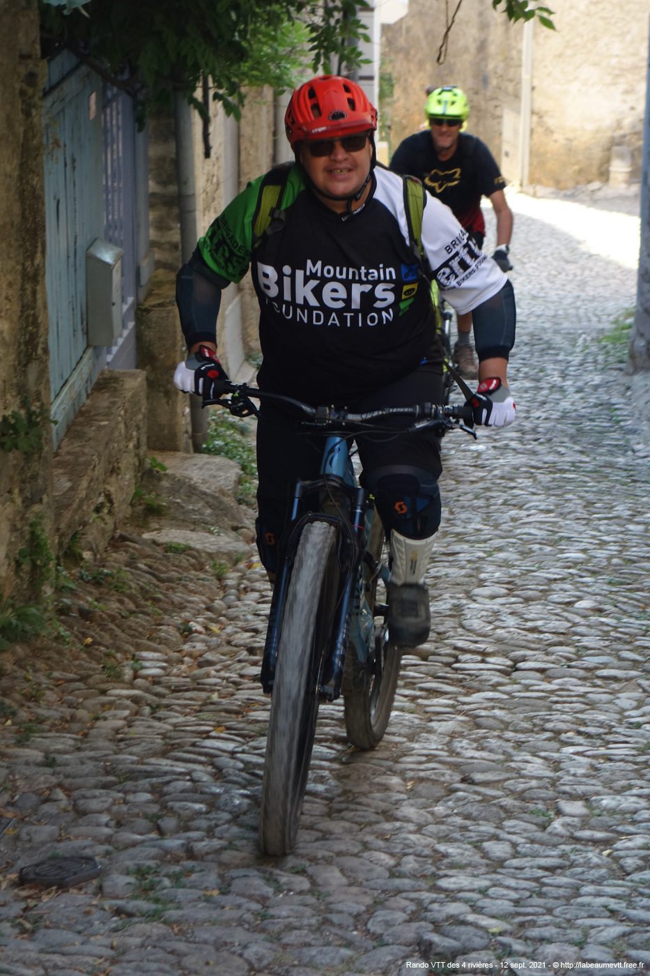 20210912_4rivb097