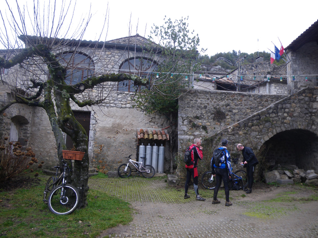 20100228_079