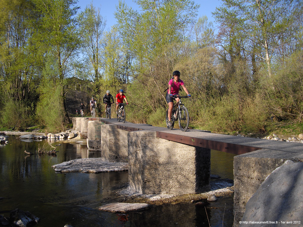20120401_v025