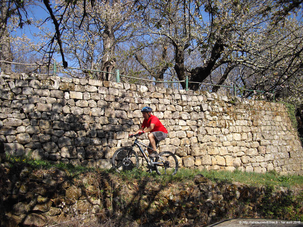 20120401_v099