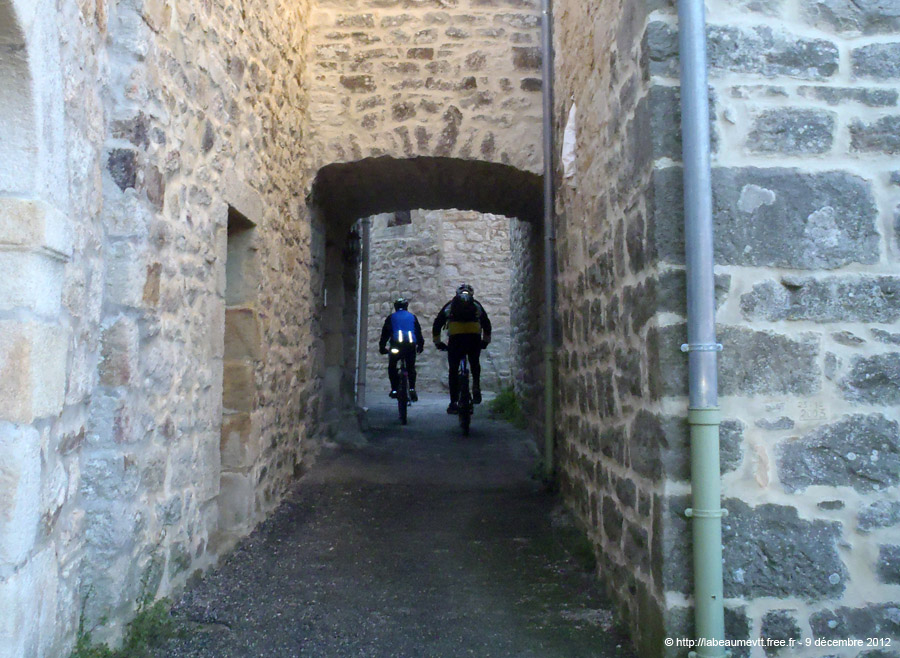 20121209_045