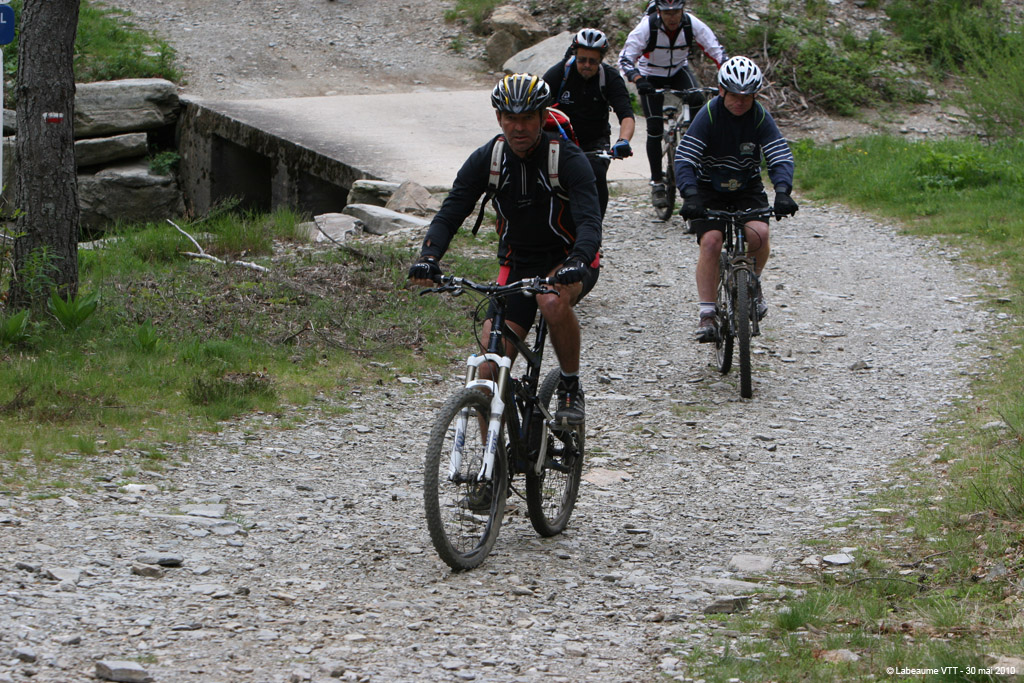 20100530_075